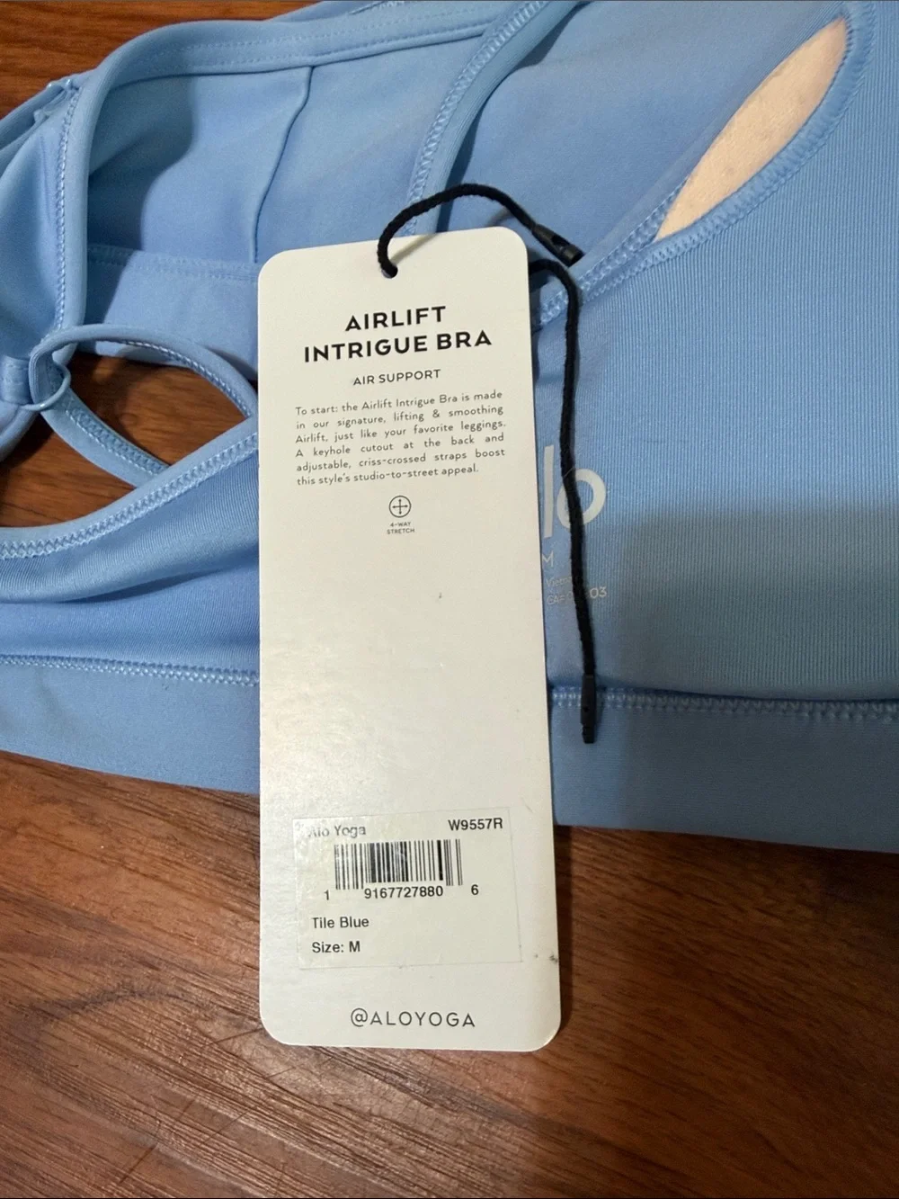 Alo Yoga Airlift Intrigue Bra - Picture 6 of 6